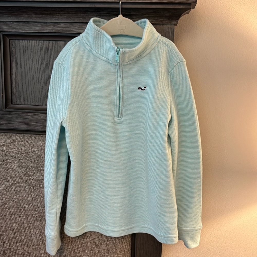 Long sleeve vineyard vine half zip pull over